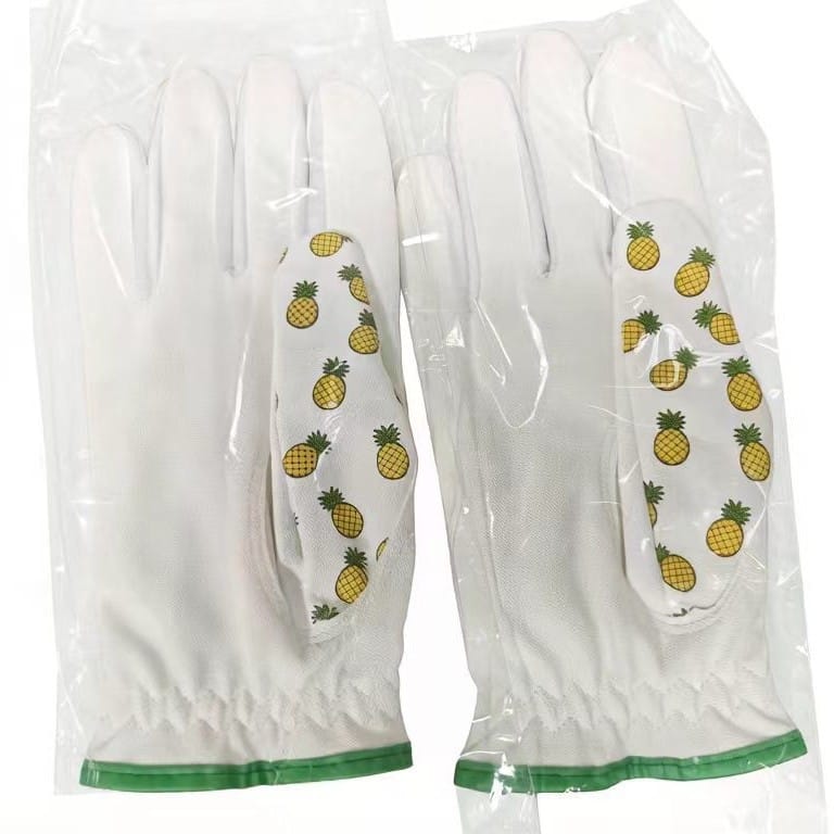 Custom Cabretta Leather Golf Gloves